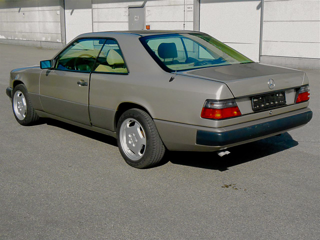 Mercedes 300 CE Detail