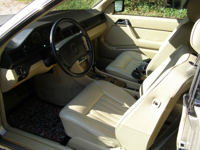 Mercedes 300 CE Detail